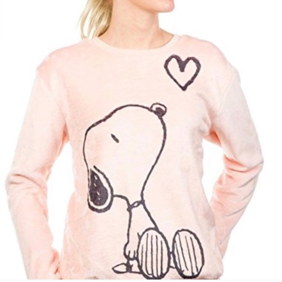 Peanuts Tops - Peanuts Snoopy Soft Fluffy Sweatshirt NWOT